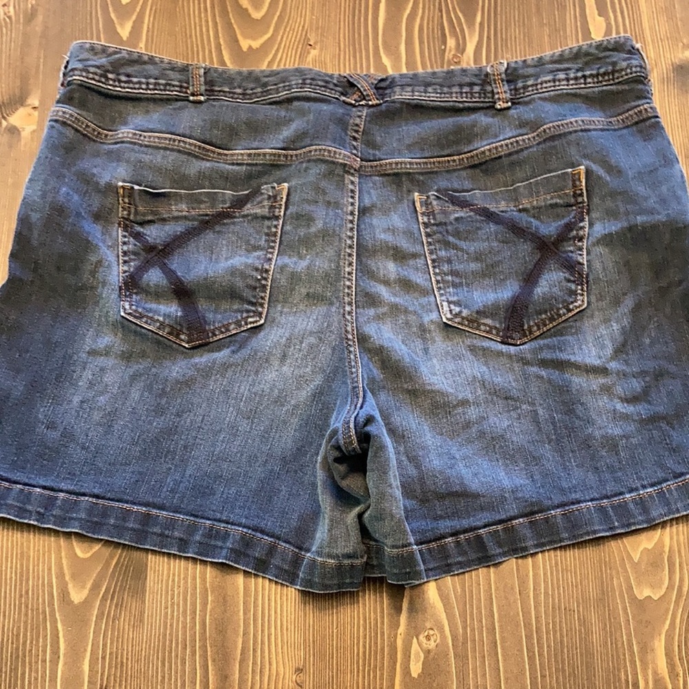 Lane Bryant dark wash plus size 24 denim shorts